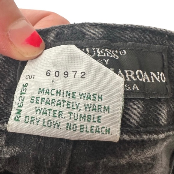 |VTG| GUESS 90s Pascal Baggy Tapered Raw Hem Jeans - Picture 8 of 8